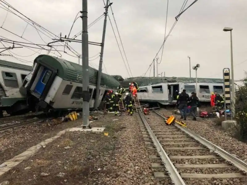 disastro ferroviario a milano 22