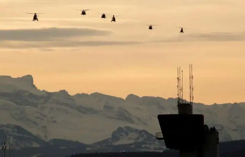 l arrivo di trump a davos