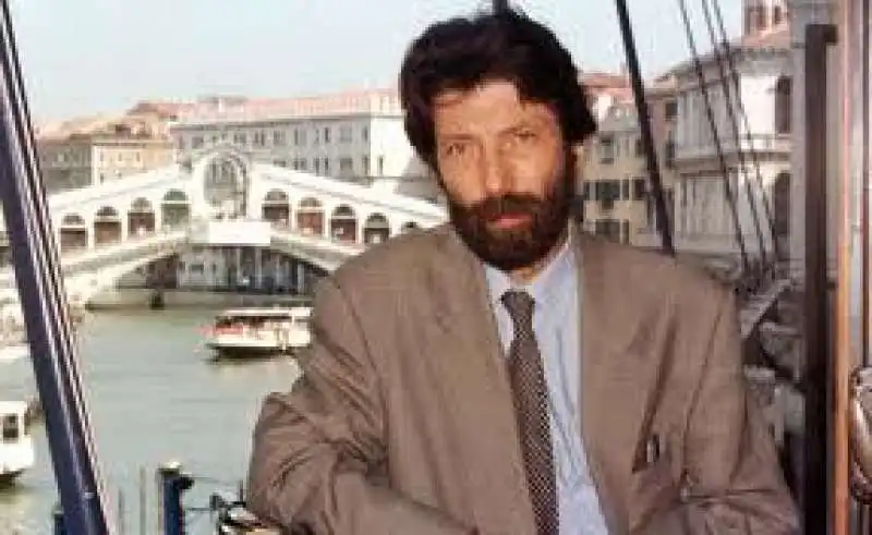 MASSIMO CACCIARI    