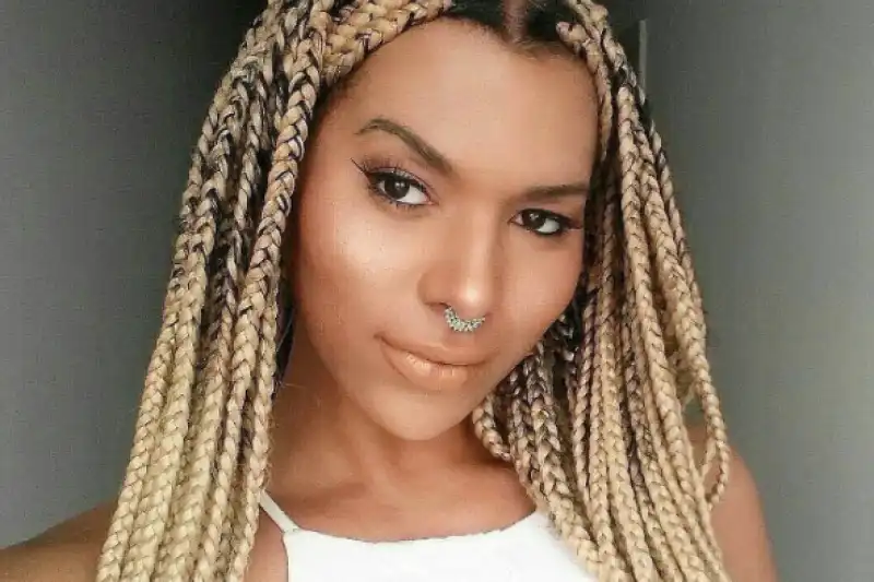 munroe bergdorf