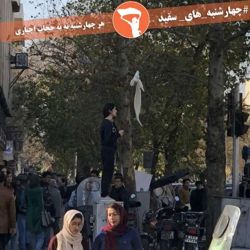 PROTESTE TEHERAN1