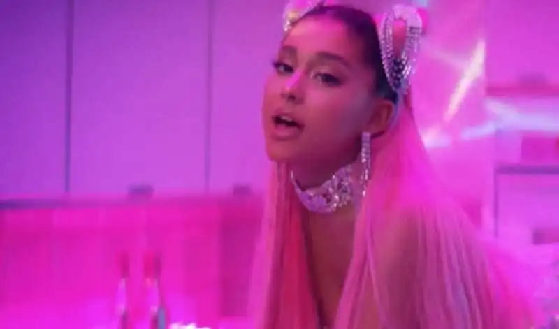 ariana grande 1