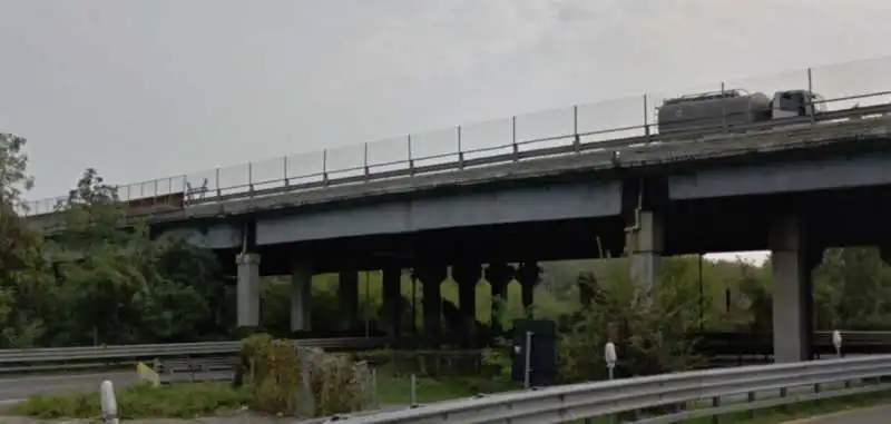 degrado viadotto tangenziale ovest milano 1