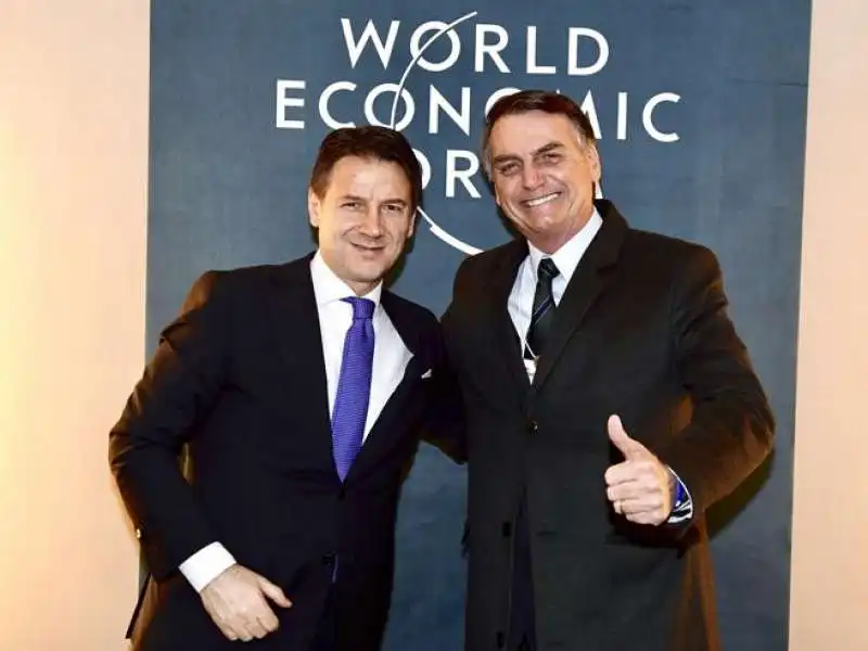 GIUSEPPE CONTE E JAIR BOLSONARO A DAVOS