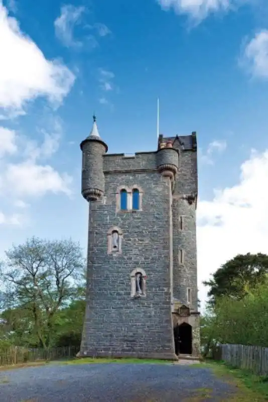 helen’s tower 6