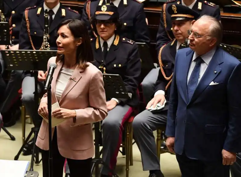 la vice presidente mara carfagna e il prefetto francesco tagliente (3)