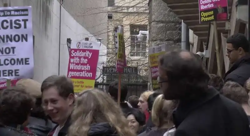 proteste per il discorso di marion marechal le pen a oxford 8