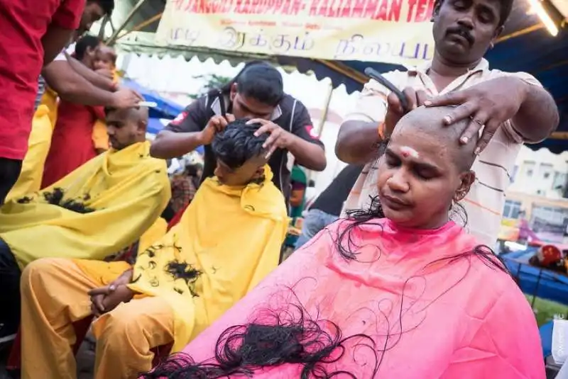 sacrificio dei capelli in india 4