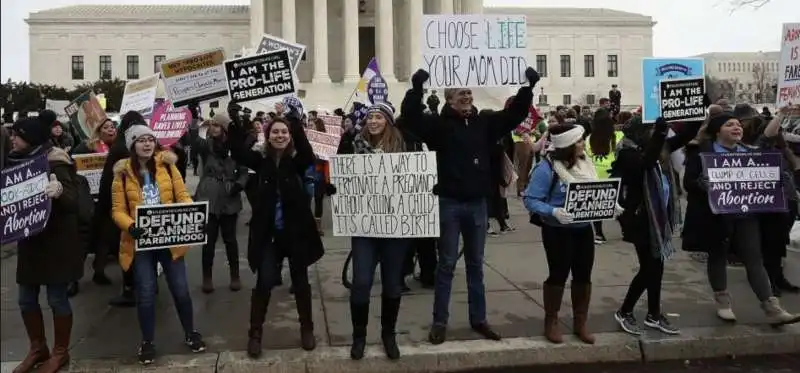 studenti cattolici provocano i nativi americani 5