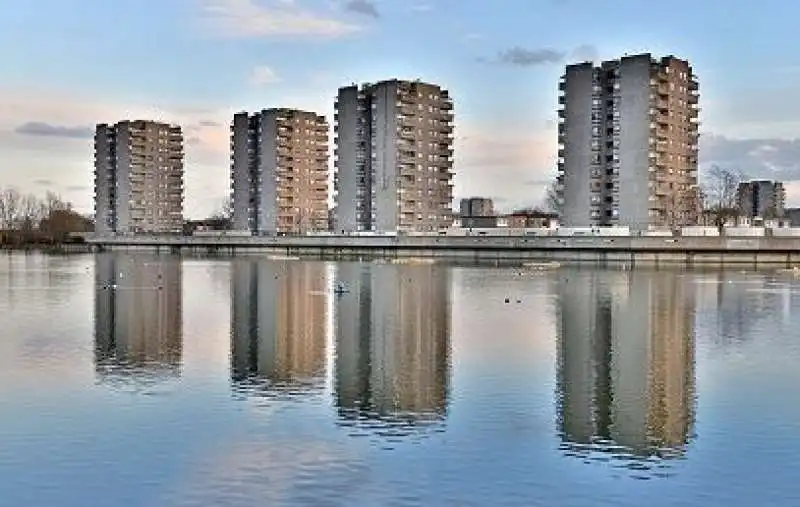 thamesmead 30