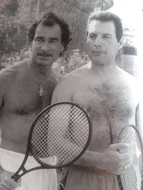 tony pike e freddy mercury