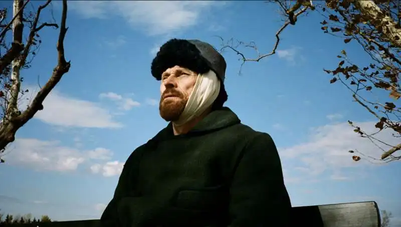 willem dafoe in van gogh di julian schnabel 4