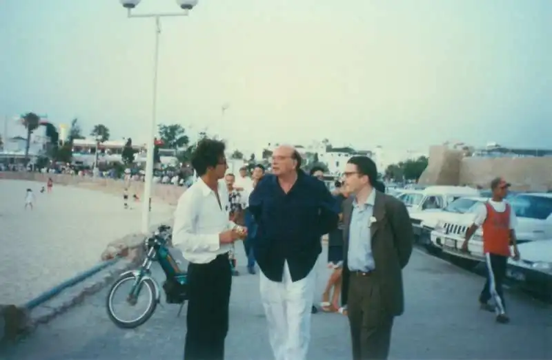 1996. bettino craxi medina hammamet con buttafuoco con luca josi