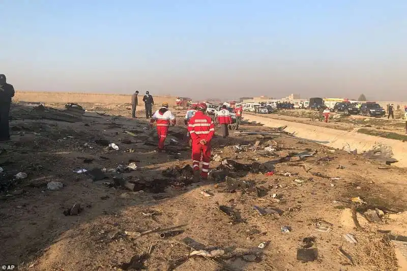 AEREO UCRAINO PRECIPITA A TEHERAN 99