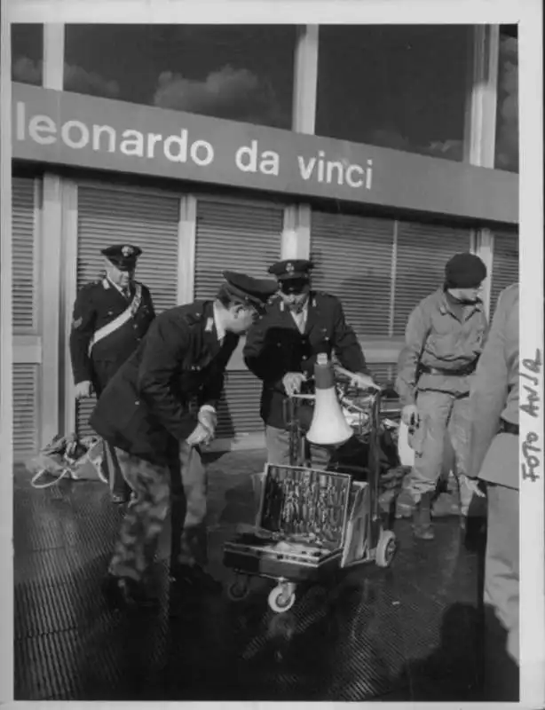 attentati fiumicino 1973   ph elio vergati 2