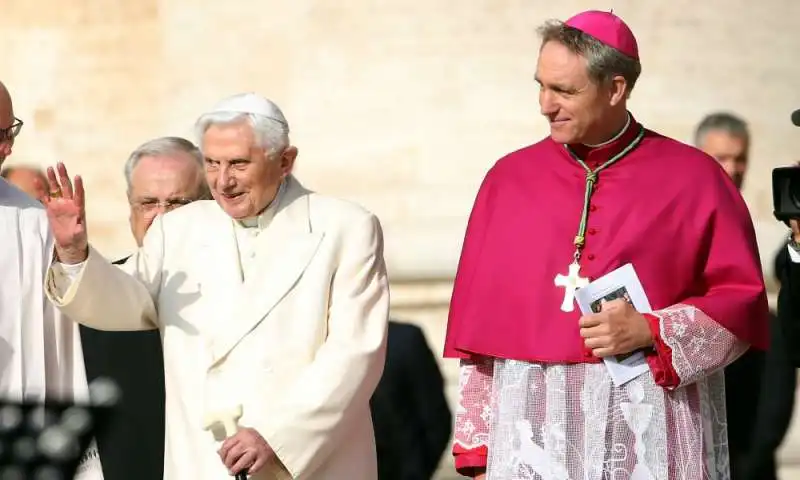 benedetto xvi ratzinger e georg gaenswein  2