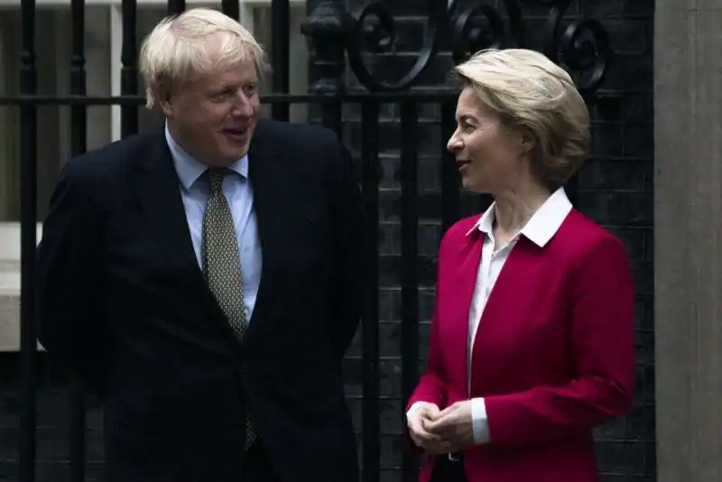 boris johnson ursula von der leyen