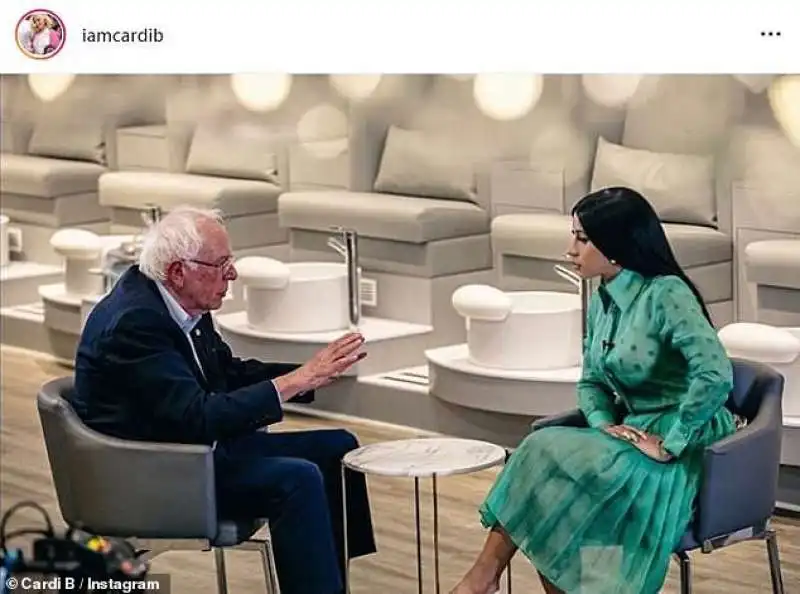 cardi b con bernie sanders