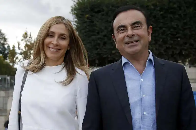 carlos ghosn con la moglie