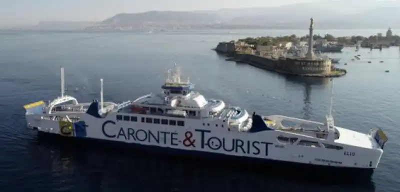 caronte&tourist