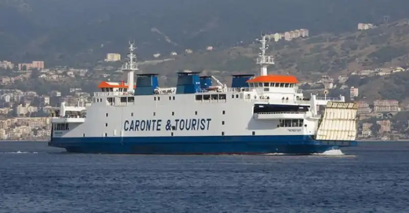 caronte&tourist