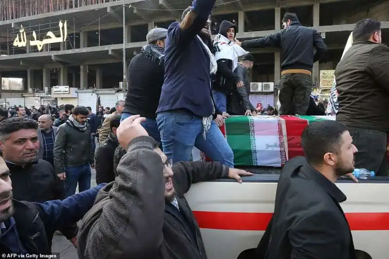 corteo funebre per qassem soleimani 7