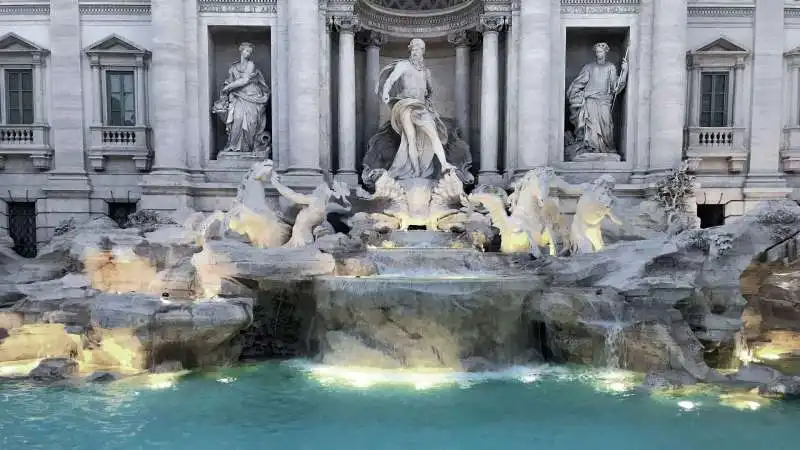 fontana di trevi 1