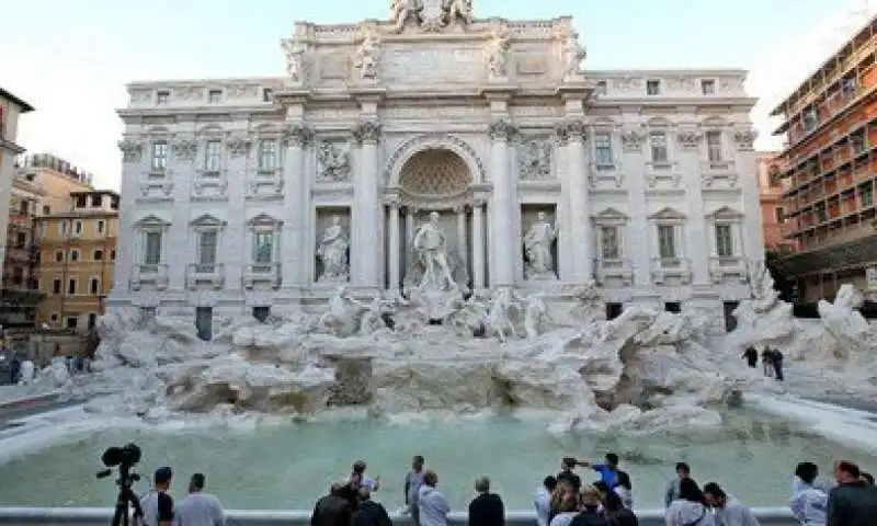 fontana di trevi