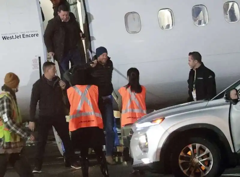 harry arriva in canada 7