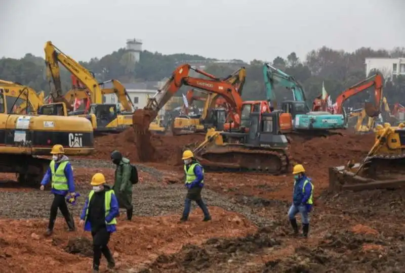 il cantiere del nuovo ospedale di wuhan, pronto in dieci giorni 4