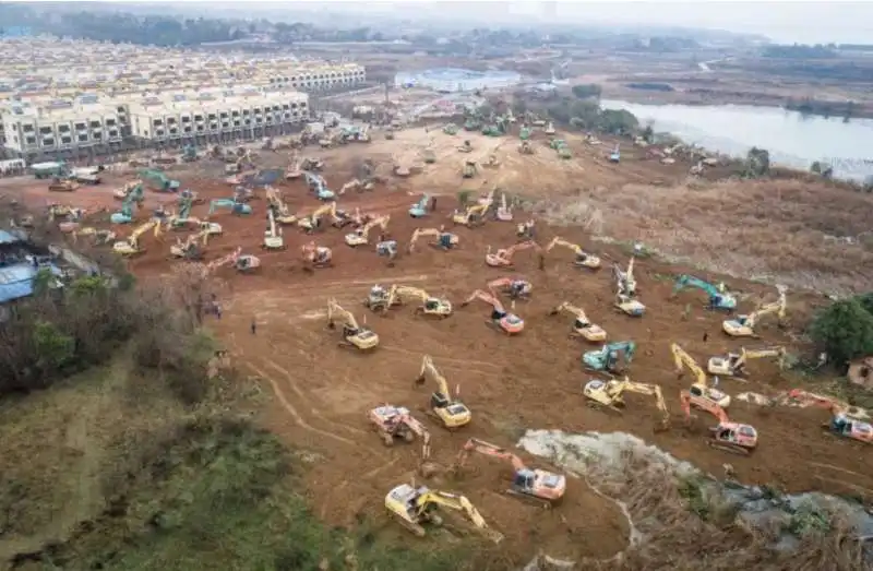 il cantiere del nuovo ospedale di wuhan, pronto in dieci giorni 8