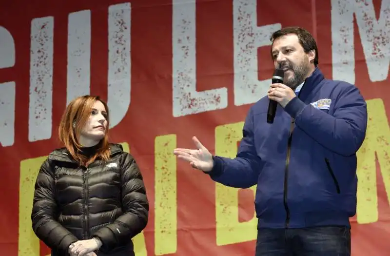 matteo salvini a bibbiano con lucia borgonzoni 1