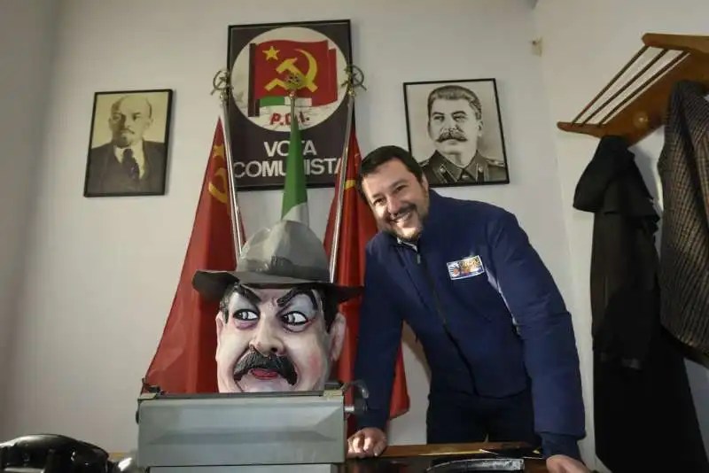 matteo salvini al museo peppone e don camillo 1