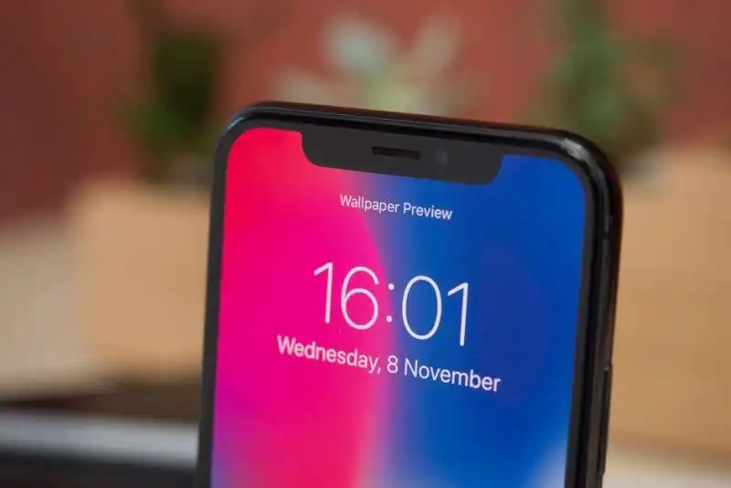 notch in iphone 11