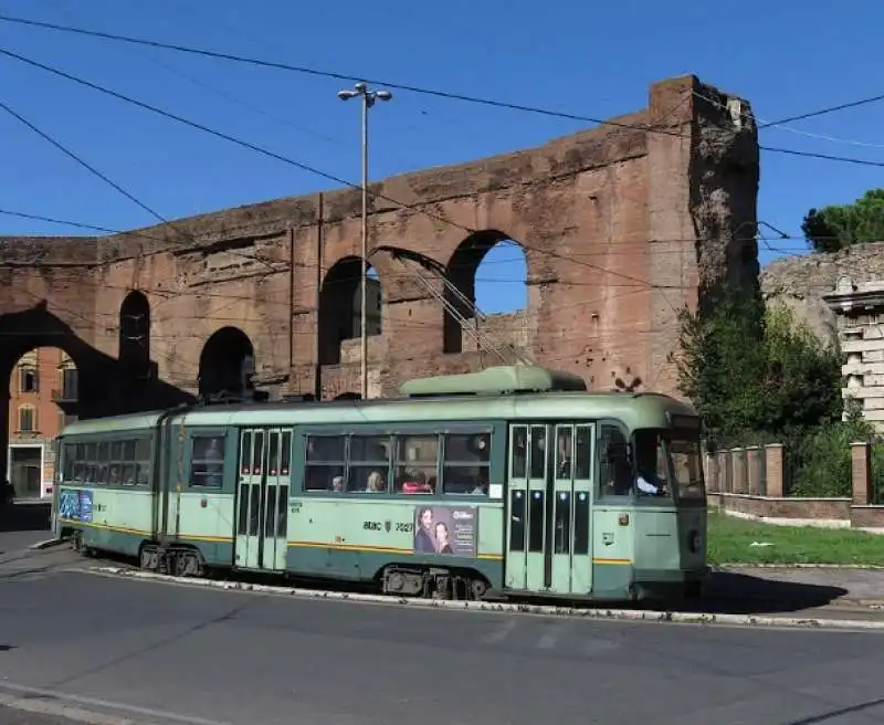 UN TRAM A PORTA MAGGIORE