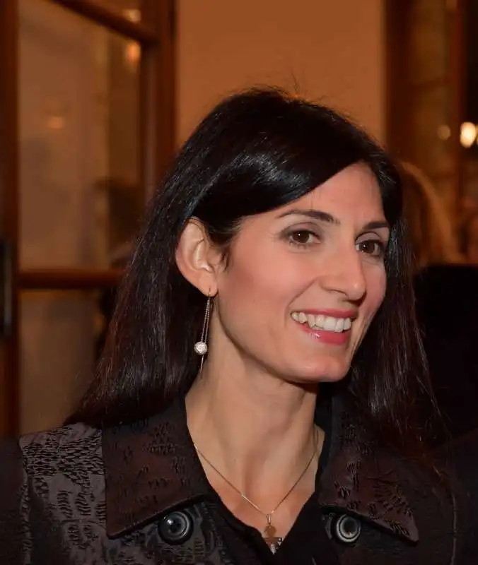 virginia raggi  foto di bacco (1)