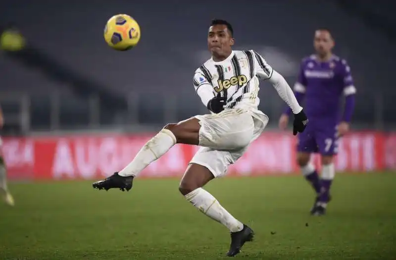 ALEX SANDRO