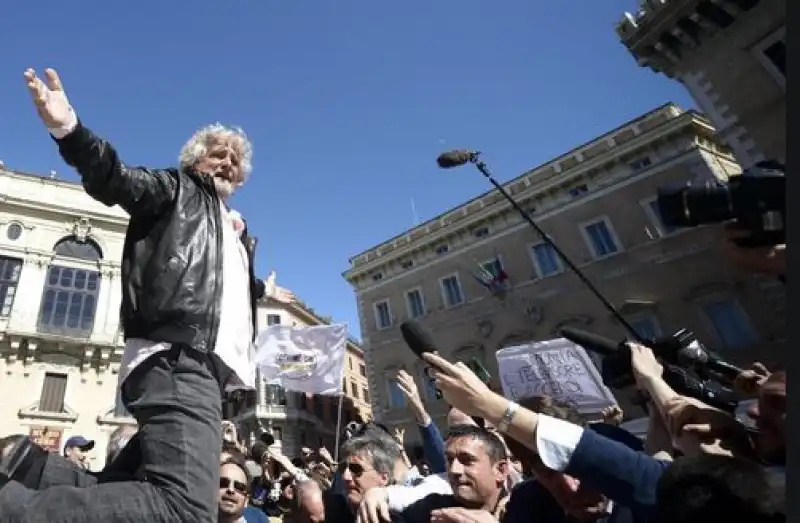 grillo piazza santi apostoli