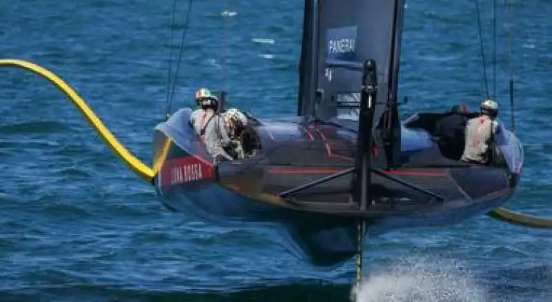 luna rossa prada cup 1