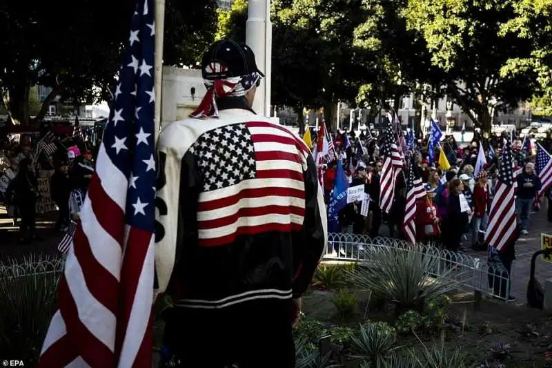 manifestazione a los angeles 