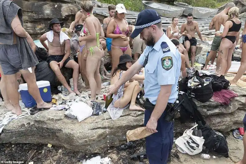 spiagge affollate per l'australia day 1