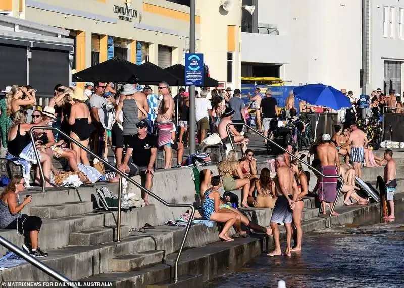 spiagge affollate per l'australia day 30