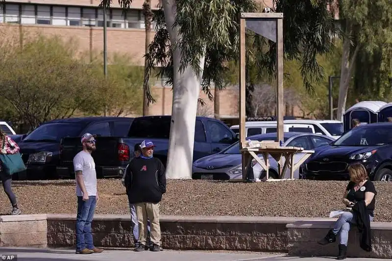 una ghigliottina a phoenix, arizona