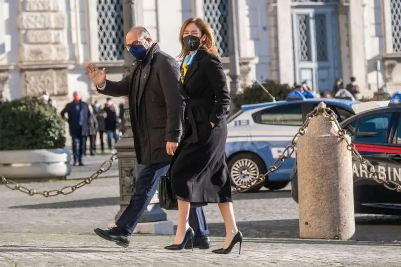 davide faraone e maria elena boschi al quirinale per il bis di mattarella 