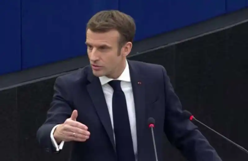 emmanuel macron al parlamento europeo   