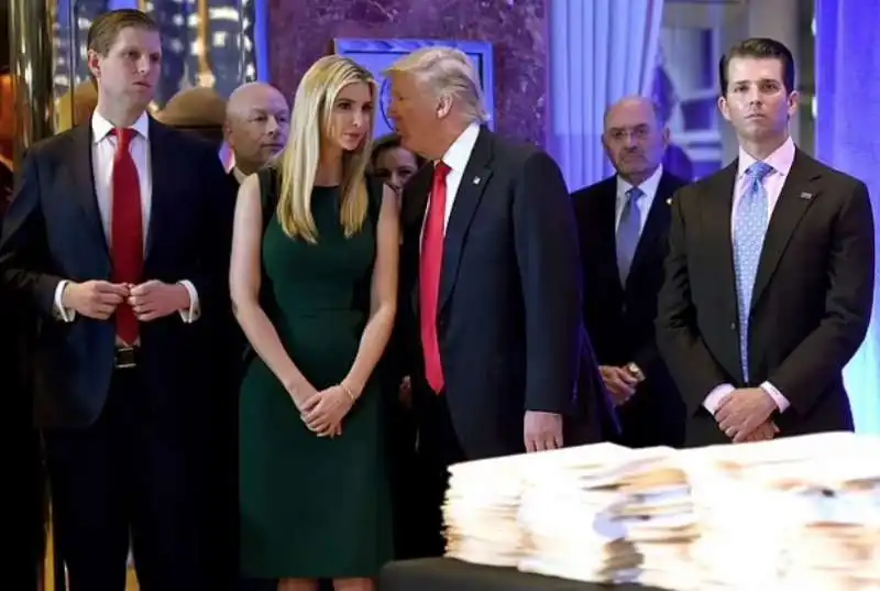 eric, ivanka e donald trump   allen weisselberg   don jr