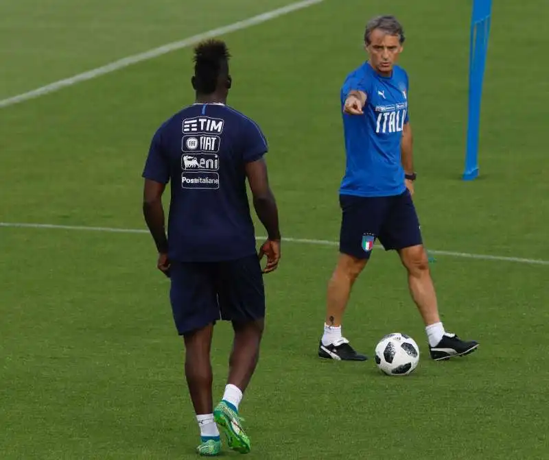 mario balotelli roberto mancini 