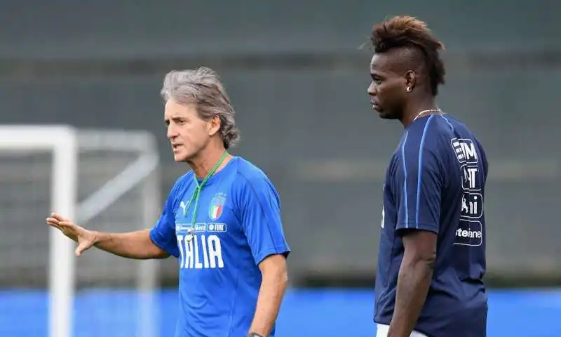 mario balotelli roberto mancini 