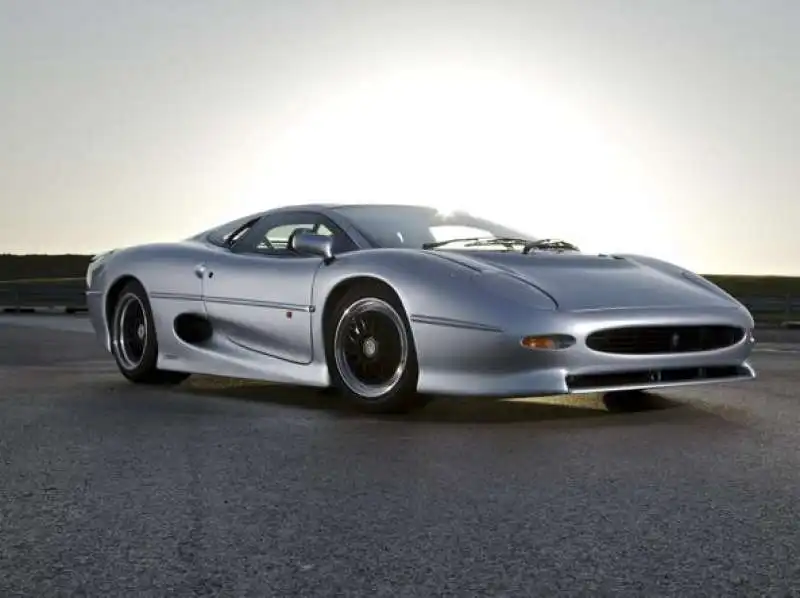 mohammed ben sulayem e la jaguar xj220