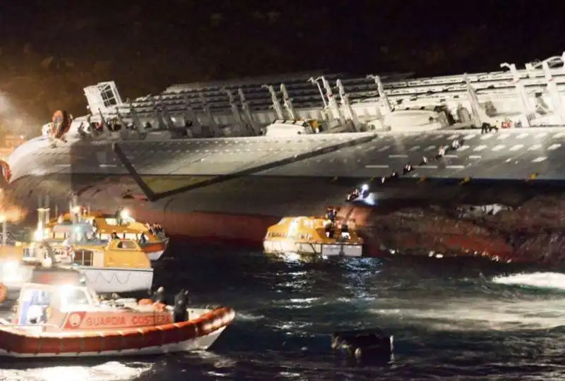 naufragio costa concordia   20